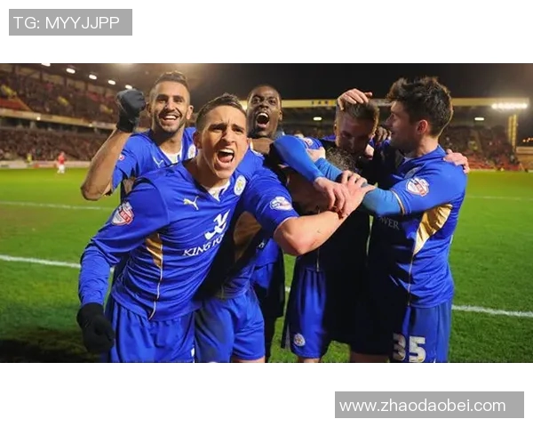 杭州足球队包夹战术解析与深度剖析助力球队崛起之路 杭州足球队包夹战术解析与深度剖析助力球队崛起之路