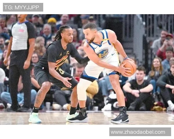 勇士与雷霆2015至2016赛季对决回顾及精彩瞬间分析