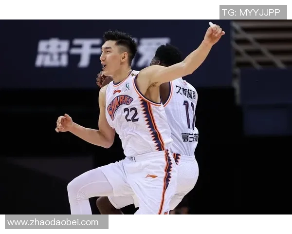 可兰白克的传奇人生与篮球梦想如何激励年轻一代运动员成长