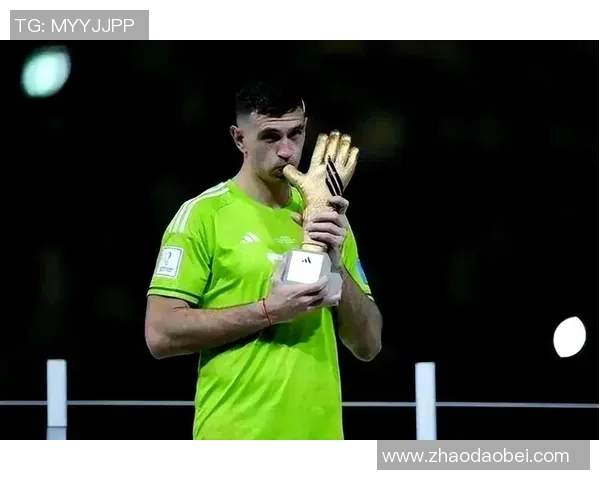 马丁内斯的传奇旅程与足球世界的辉煌成就解析