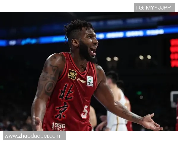 马尚布鲁克斯：从NBA到CBA的传奇旅程与篮球梦想的追寻