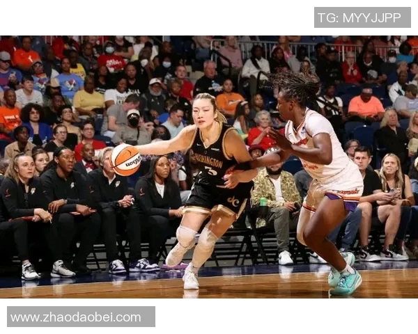 女篮神秘人对决水星队揭开赛场背后的秘密与激情
