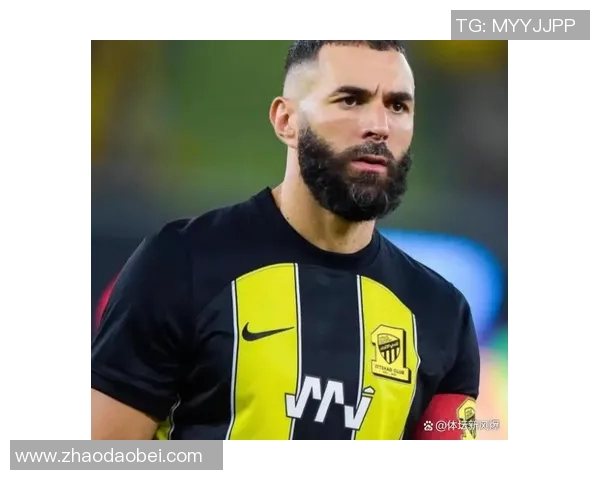 本泽马：从足球天才到传奇巨星的辉煌旅程与职业生涯回顾